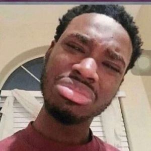 Meet your Posher, Cesar